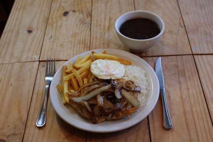 Alaminuta - Bife de Gado Acebolado