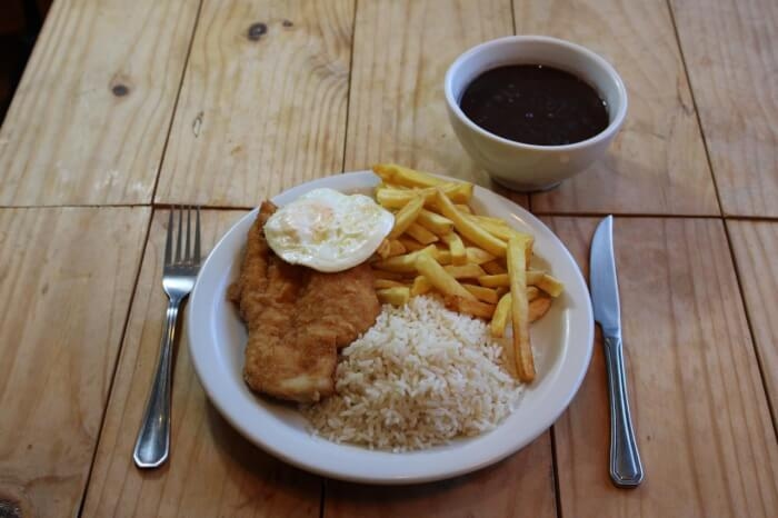 Alaminuta - Bife de Frango à Milanesa